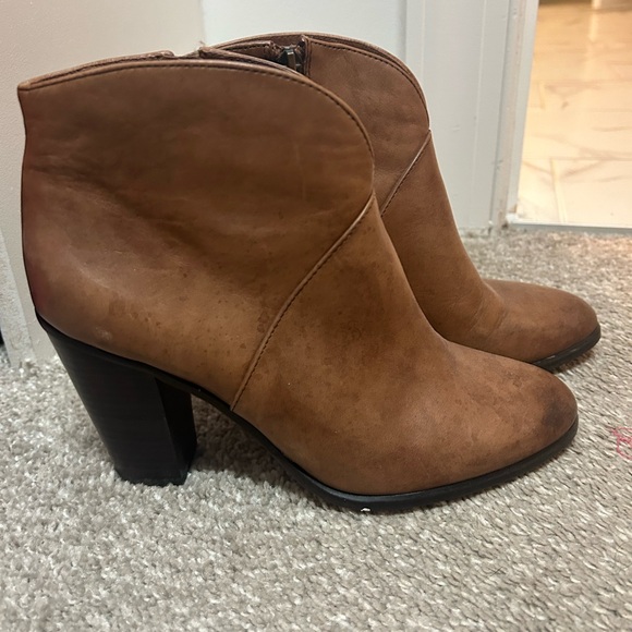 Vince Camuto Leather Women’s Booties - Picture 1 of 5